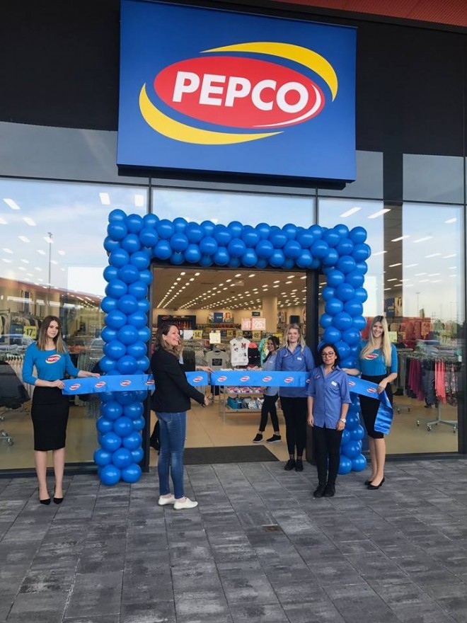 Various ˝fit out˝ projects