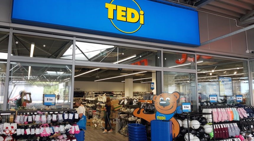 Various ˝fit out˝ projects